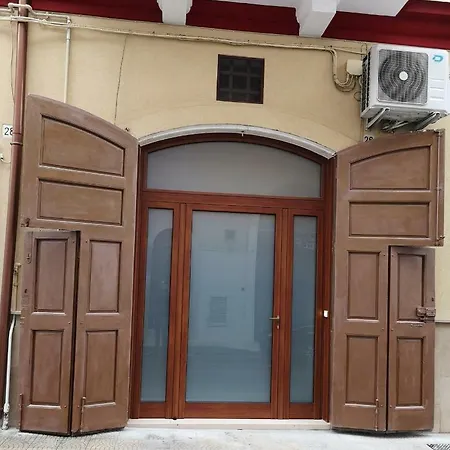 Dimora Nonna Catari Casa de Férias *