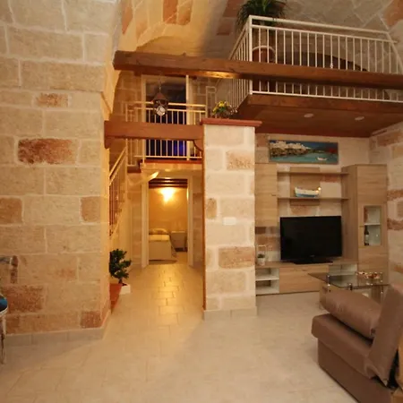 Dimora Nonna Catari * פולינאנו א מארה