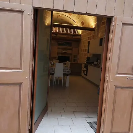 Dimora Nonna Catari * פולינאנו א מארה